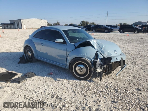 2013 Volkswagen Beetle 2.5L с VIN 3VWJX7AT6DM602838, выставлен на аукционе Copart как лот 82165624 с пробегом 101 188 миль миль и Списание • Salvage title. История ставок и продаж доступна на DreamBid. Изображение 4.