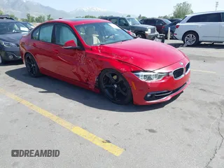 2016 BMW 3 Series 328i xDrive z VIN WBA8E3G57GNU05967, wystawiony jako IAAI lot #42242987 z przebiegiem 72 957 mil mil oraz . Historia ofert i sprzedaży dostępna na DreamBid. Obrazek 1.