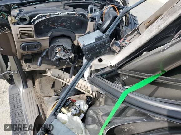 2004 Ford Explorer XLT z VIN 1FMZU63K44UB87541, wystawiony jako Copart lot #56313655 z przebiegiem Nie podano mil oraz Szkoda całkowita • Salvage title. Historia ofert i sprzedaży dostępna na DreamBid. Obrazek 8.