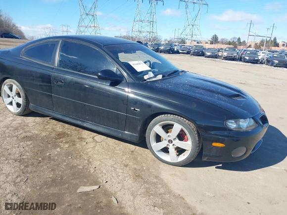 2005 Pontiac GTO with VIN 6G2VX12U05L472252, listed as a IAAI auction lot 41640672 with 141,191 mi miles. Bid and sale history available at carsss.com. Image 1.