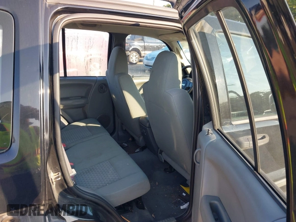 2007 Jeep Liberty Sport z VIN 1J4GL48K77W512844, wystawiony jako IAAI lot #40876562 z przebiegiem 167 958 mil mil oraz . Historia ofert i sprzedaży dostępna na DreamBid. Obrazek 8.