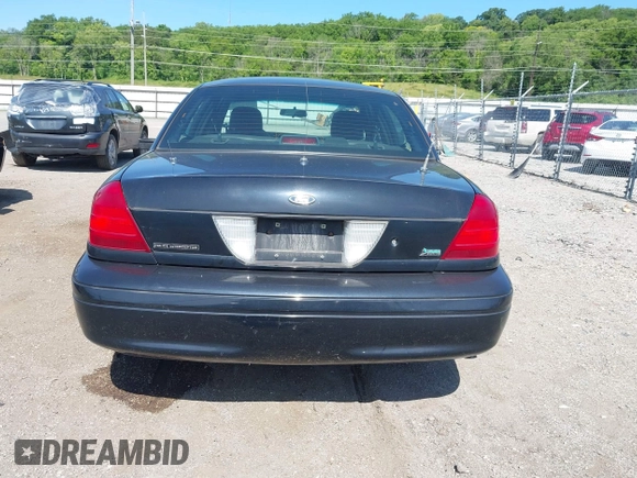 2008 Ford Police Interceptor z VIN 2FAHP71V88X125929, wystawiony jako IAAI lot #42625963 z przebiegiem 97 155 mil mil oraz . Historia ofert i sprzedaży dostępna na DreamBid. Obrazek 16.