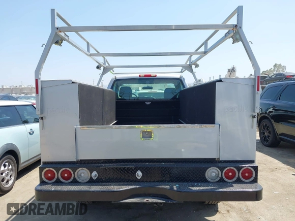 2004 GMC Sierra 1500 with VIN 1GDHC24U94E363663, listed as a IAAI auction lot 42554125 with 86,559 mi miles and . Bid and sale history available at DreamBid. Image 16.