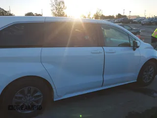 2022 Toyota Sienna LE с VIN 5TDKRKEC3NS115774, выставлен на аукционе IAAI как лот 41396838 с пробегом 59 552 миль миль и . История ставок и продаж доступна на DreamBid. Изображение 14.