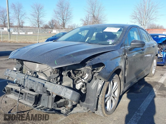 2018 Ford Fusion SE with VIN 3FA6P0HD8JR283073, listed as a IAAI auction lot 41823858 with 61,290 mi miles. Bid and sale history available at carsss.com. Image 2.