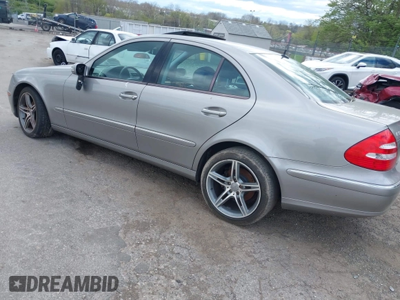 2006 Mercedes-Benz E 350 with VIN WDBUF87J66X190740, listed as a IAAI auction lot 42042892 with Not Provided miles and . Bid and sale history available at DreamBid. Image 3.
