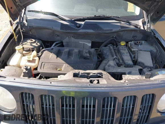 2008 Jeep Patriot Sport with VIN 1J8FF28W68D710532, listed as a IAAI auction lot 40333556 with 93,728 mi miles and . Bid and sale history available at carsss.com. Image 10.