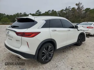 2022 Infiniti QX50 LUXE with VIN 3PCAJ5BA0NF106235, listed as a Copart auction lot 84685444 with 33,028 mi miles and Salvage Title. Bid and sale history available at carsss.com. Image 3.