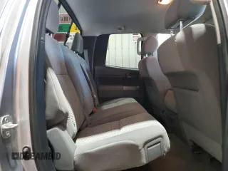 2010 Toyota Tundra с VIN 5TFUM5F11AX006417, выставлен на аукционе Copart как лот 55897725 с пробегом 203 892 миль миль и Списание • Salvage title. История ставок и продаж доступна на DreamBid. Изображение 10.