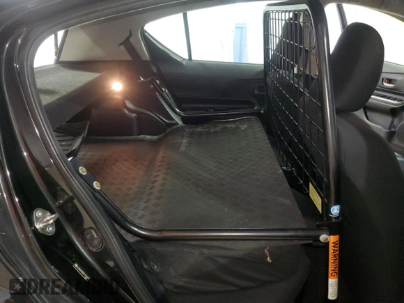 2016 Toyota Prius One z VIN JTDKDTB38G1121319, wystawiony jako Copart lot #55255145 z przebiegiem 45 371 mil mil oraz Czysty tytuł • Clean title. Historia ofert i sprzedaży dostępna na DreamBid. Obrazek 10.