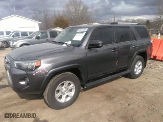 2020 Toyota 4Runner SR5 with VIN JTEBU5JR6L5782542, listed as a IAAI auction lot 41723461 with 102,704 mi miles. Bid and sale history available at carsss.com. Image 17.