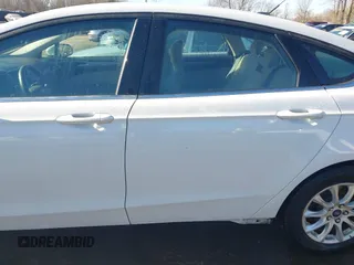 2018 Ford Fusion S with VIN 3FA6P0G77JR229730, listed as a IAAI auction lot 41426559 with 124,568 mi miles. Bid and sale history available at carsss.com. Image 14.