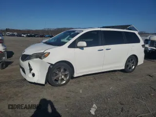 2013 Toyota Sienna SE с VIN 5TDXK3DC7DS330946, выставлен на аукционе Copart как лот 49487855 с пробегом 135 259 миль миль и Чистый • Clean title. История ставок и продаж доступна на DreamBid. Изображение 1.