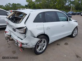2017 Audi Q5 Premium Plus with VIN WA1L2AFP7HA027648, listed as a IAAI auction lot 41113860 with 84,203 mi miles. Bid and sale history available at carsss.com. Image 4.