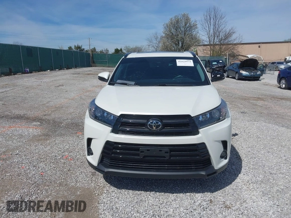 2019 Toyota Highlander SE with VIN 5TDJZRFH0KS620178, listed as a IAAI auction lot 41829974 with 73,701 mi miles. Bid and sale history available at carsss.com. Image 12.