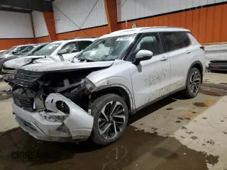 2024 Mitsubishi Outlander SE z VIN JA4J4VA87RZ612936, wystawiony jako Copart lot #82795094 z przebiegiem Nie podano mil oraz Szkoda całkowita • Salvage title. Historia ofert i sprzedaży dostępna na DreamBid. Obrazek 1.