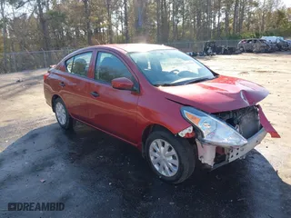 2019 Nissan Versa Sedan SV with VIN 3N1CN7AP0KL810949, listed as a IAAI auction lot 41352561 with 98,995 mi miles. Bid and sale history available at carsss.com. Image 1.