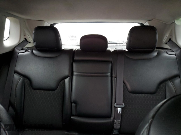 2018 Jeep Compass Latitude with VIN 3C4NJCBB8JT240940, listed as a Copart auction lot 49711225 with 133,449 mi miles and Salvage Title. Bid and sale history available at carsss.com. Image 10.