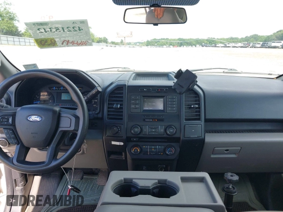 2015 Ford F-150 XLT z VIN 1FTEX1EP5FKD38178, wystawiony jako IAAI lot #42215342 z przebiegiem 216 447 mil mil oraz . Historia ofert i sprzedaży dostępna na DreamBid. Obrazek 18.