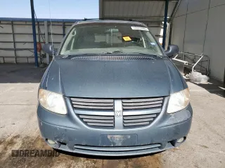2005 Dodge Caravan SXT with VIN 2D4GP44L75R335536, listed as a Copart auction lot 60933985 with 212,231 mi miles and Salvage title. Bid and sale history available at DreamBid. Image 5.