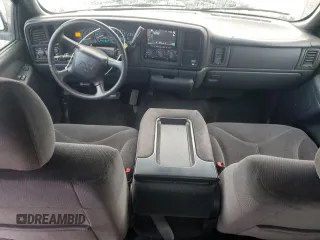 2000 GMC New Sierra 1500 SLE with VIN 2GTEC19T1Y1402268, listed as a Copart auction lot 51245315 with 127,372 mi miles and Salvage Title. Bid and sale history available at carsss.com. Image 8.