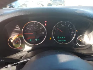 2014 Jeep Wrangler Unlimited Sport with VIN 1C4BJWDG2EL319714, listed as a Copart auction lot 47924575 with 129,294 mi miles and Salvage Title. Bid and sale history available at DreamBid. Image 9.