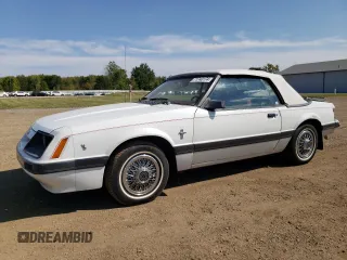 1986 Ford Mustang z VIN 1FABP2739GF205796, wystawiony jako Copart lot #71740174 z przebiegiem 73 660 mil mil oraz Szkoda całkowita • Salvage title. Historia ofert i sprzedaży dostępna na DreamBid. Obrazek 1.