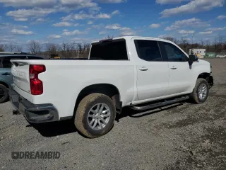2021 Chevrolet Silverado 1500 LT with VIN 3GCUYDED1MG435401, listed as a Copart auction lot 50371615 with 23,616 mi miles and Salvage Title. Bid and sale history available at carsss.com. Image 3.