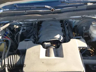 2015 Chevrolet Silverado 1500 Work Truck with VIN 1GCNKPEC6FZ355609, listed as a IAAI auction lot 41819740 with 125,703 mi miles. Bid and sale history available at carsss.com. Image 10.