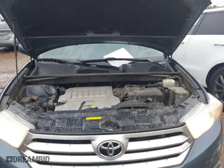 2011 Toyota Highlander with VIN 5TDZK3EH8BS028548, listed as a IAAI auction lot 41346300 with 198,043 mi miles. Bid and sale history available at carsss.com. Image 10.