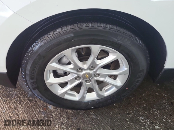 2020 Chevrolet Equinox LT with VIN 2GNAXJEV0L6181758, listed as a IAAI auction lot 42848993 with 35,916 mi miles and . Bid and sale history available at DreamBid. Image 5.