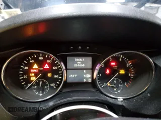 2010 Mercedes-Benz R with VIN 4JGCB6FE8AA112050, listed as a Copart auction lot 55428475 with 261,668 mi miles and Salvage Title. Bid and sale history available at carsss.com. Image 9.