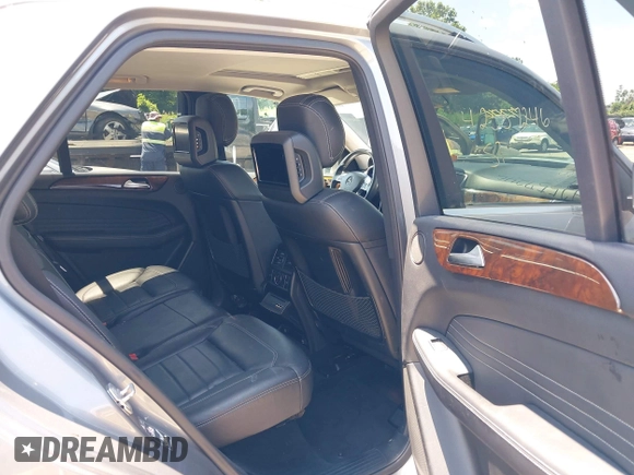 2012 Mercedes-Benz M 550 with VIN 4JGDA7DB3CA013323, listed as a IAAI auction lot 42557246 with 98,170 mi miles and . Bid and sale history available at DreamBid. Image 8.