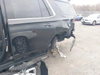 2022 Chevrolet Tahoe High Country with VIN 1GNSKTKL8NR241374, listed as a IAAI auction lot 41724119 with 48,316 mi miles. Bid and sale history available at carsss.com. Image 6.