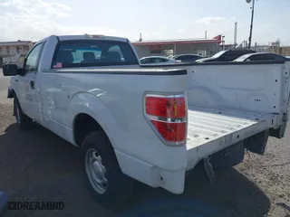 2014 Ford F-150 XL with VIN 1FTMF1CM4EKE98669, listed as a IAAI auction lot 41310314 with 133,239 mi miles. Bid and sale history available at carsss.com. Image 3.