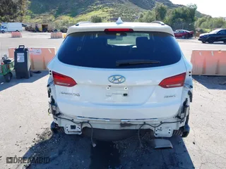 2018 Hyundai Santa Fe Sport 2.4L with VIN 5NMZU3LB2JH081692, listed as a IAAI auction lot 41825234 with 87,830 mi miles. Bid and sale history available at carsss.com. Image 17.