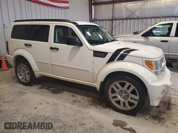 2008 Dodge Nitro R/T with VIN 1D8GU58658W208118, listed as a Copart auction lot 81581934 with 151,001 mi miles and Clean Title. Bid and sale history available at DreamBid. Image 4.