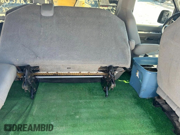 2014 Ford Econoline Passenger XL z VIN 1FBSS3BL8EDA99831, wystawiony jako Copart lot #45062605 z przebiegiem 121 006 mil mil oraz Szkoda całkowita • Salvage title. Historia ofert i sprzedaży dostępna na DreamBid. Obrazek 11.