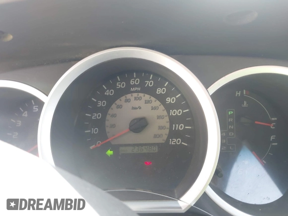 2005 Toyota Tacoma PreRunner z VIN 5TETU62N25Z062181, wystawiony jako IAAI lot #41837178 z przebiegiem 236 480 mil mil oraz . Historia ofert i sprzedaży dostępna na DreamBid. Obrazek 7.