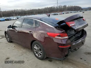 2020 Kia Optima LX z VIN 5XXGT4L35LG385691, wystawiony jako Copart lot #50499195 z przebiegiem 118 805 mil mil oraz Szkody całkowita. Historia ofert i sprzedaży dostępna na DreamBid. Obrazek 2.