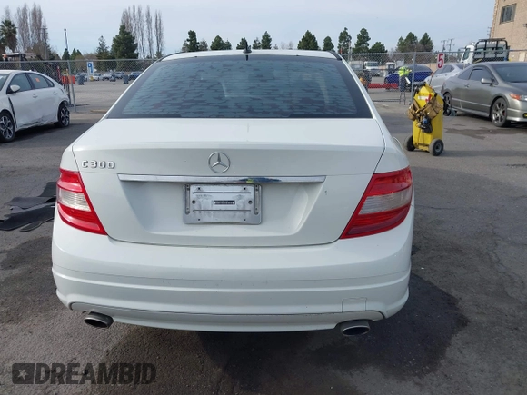 2009 Mercedes-Benz C-Class 3.0L Sport with VIN WDDGF54X49R061724, listed as a IAAI auction lot 41600801 with 91,637 mi miles. Bid and sale history available at carsss.com. Image 16.