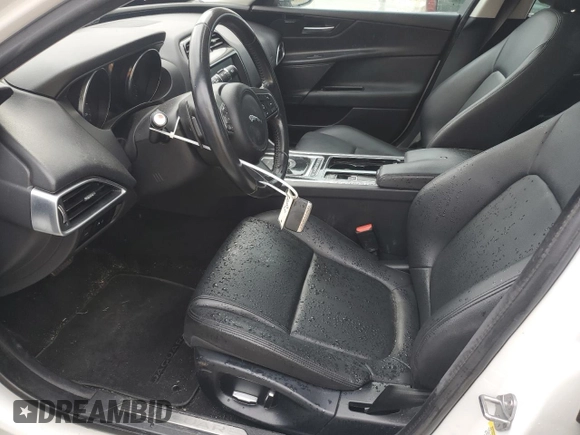 2019 Jaguar XE 25t Premium with VIN SAJAD4FX0KCP49257, listed as a Copart auction lot 87931355 with 72,014 mi miles and Salvage Title. Bid and sale history available at carsss.com. Image 7.