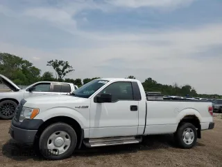 2009 Ford F-150 XL with VIN 1FTRF12W59KC93571, listed as a Copart auction lot 59664305 with 152,805 mi miles and Clean title. Bid and sale history available at DreamBid. Image 1.