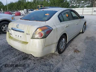 2012 Nissan Altima S z VIN 1N4AL2AP6CN420734, wystawiony jako IAAI lot #42282147 z przebiegiem 148 118 mil mil oraz . Historia ofert i sprzedaży dostępna na DreamBid. Obrazek 4.