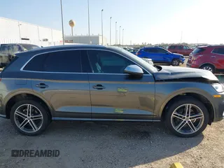 2018 Audi SQ5 Premium Plus z VIN WA1A4AFY1J2147407, wystawiony jako IAAI lot #40910292 z przebiegiem 74 942 mil mil oraz . Historia ofert i sprzedaży dostępna na DreamBid. Obrazek 13.