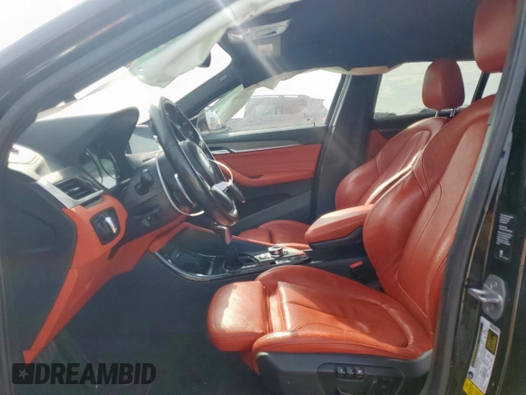2018 BMW X2 sDrive28i z VIN WBXYJ3C32JEJ75705, wystawiony jako Copart lot #50643885 z przebiegiem 112 772 mil mil oraz Szkoda całkowita • Salvage title. Historia ofert i sprzedaży dostępna na DreamBid. Obrazek 7.