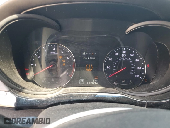 2015 Kia K900 Premium with VIN KNALU4D49F6026279, listed as a Copart auction lot 71614904 with 103,929 mi miles and Salvage Title. Bid and sale history available at carsss.com. Image 9.