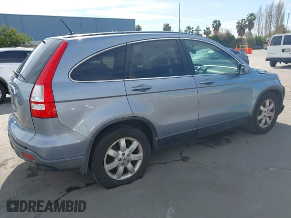 2008 Honda CR-V EX-L with VIN JHLRE48758C032862, listed as a IAAI auction lot 42014827 with 311,968 mi miles. Bid and sale history available at carsss.com. Image 4.