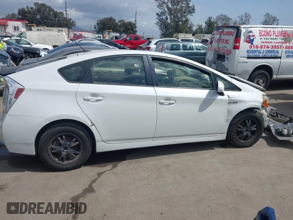 2014 Toyota Prius Four with VIN JTDKN3DU5E0368562, listed as a IAAI auction lot 41911369 with 178,888 mi miles. Bid and sale history available at carsss.com. Image 12.
