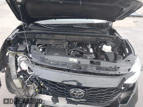 2024 Toyota Highlander LE z VIN 5TDKDRBH3RS537184, wystawiony jako IAAI lot #42108464 z przebiegiem 35 747 mil mil oraz . Historia ofert i sprzedaży dostępna na DreamBid. Obrazek 10.